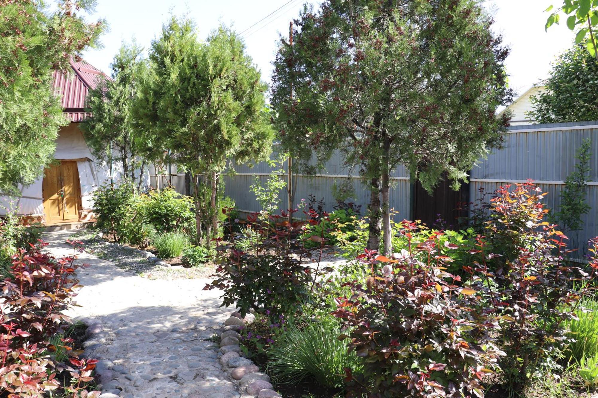 קראקול Happy Nomads Yurts & Hostel מראה חיצוני תמונה